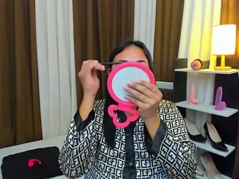 TsUncutKaren online show from October 17, 4:09 pm