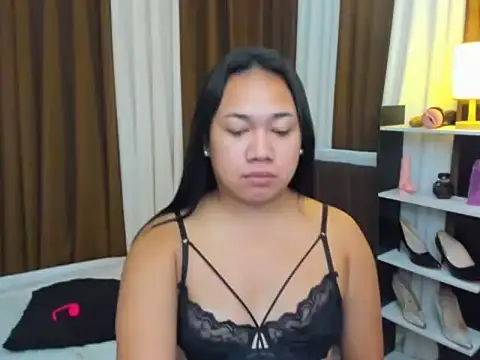 TsUncutKaren online show from October 10, 5:08 am