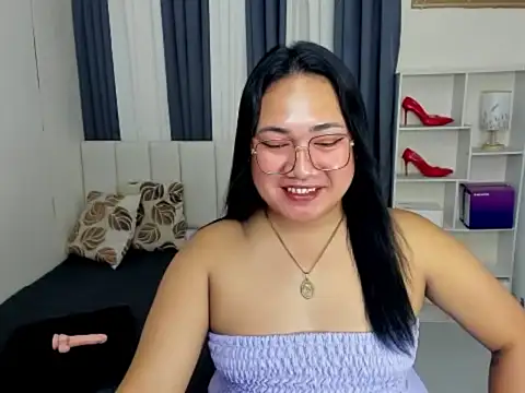 TsUncutKaren online show from January 11, 5:03 am