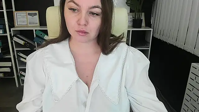  feel me  online show from November 17, 1:42 am