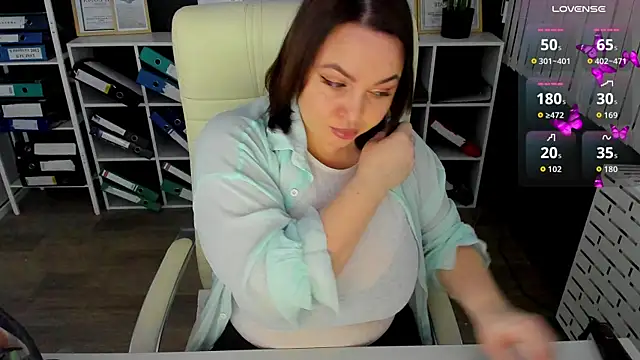  feel me  online show from January 12, 1:23 am