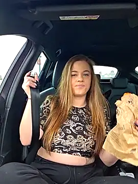 Luna Lynn online show from March 25, 11:20 am