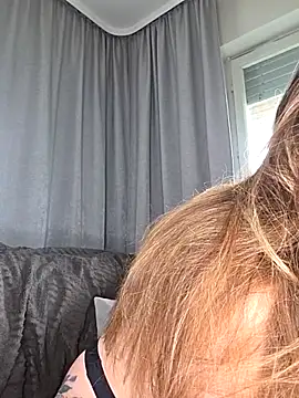 Luna Lynn online show from March 15, 9:49 am