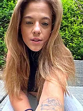 Snapshot of Luna_Lynn chatting on June 16, 10:15 am Luna Lynn online show from June 16, 10:15 am