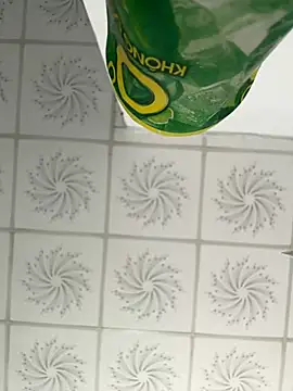 Snapshot of Tiffany-yy chatting on October 8, 5:42 am Tiffany-yy online show from October 8, 5:42 am