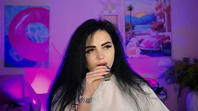 Snapshot of NaomiWilsons chatting on October 13, 8:27 am NaomiWilsons online show from October 13, 8:27 am