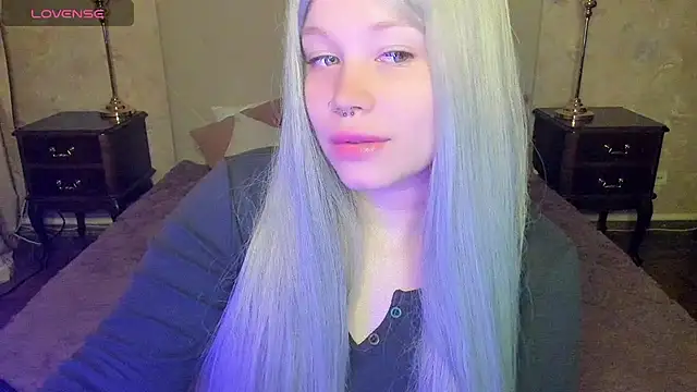 Snapshot of Diana_Dream chatting on September 18, 7:39 pm Diana Dream online show from September 18, 7:39 pm