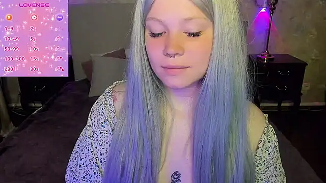 Snapshot of Diana_Dream chatting on September 9, 9:57 pm Diana Dream online show from September 9, 9:57 pm