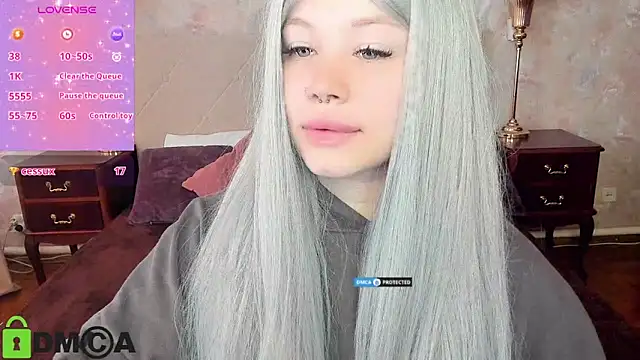 Snapshot of Diana_Dream chatting on October 17, 7:33 am Diana Dream online show from October 17, 7:33 am