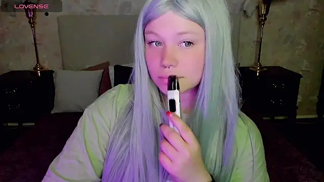 Snapshot of Diana_Dream chatting on September 22, 8:15 pm Diana Dream online show from September 22, 8:15 pm