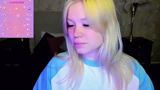 Snapshot of Diana_Dream chatting on September 26, 8:59 pm Diana Dream online show from September 26, 8:59 pm