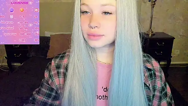 Snapshot of Diana_Dream chatting on October 10, 8:20 pm Diana Dream online show from October 10, 8:20 pm