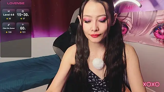 Milly  Foxy online show from December 18, 1:26 pm