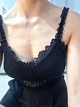 Mlemmz online show from March 26, 1:20 pm