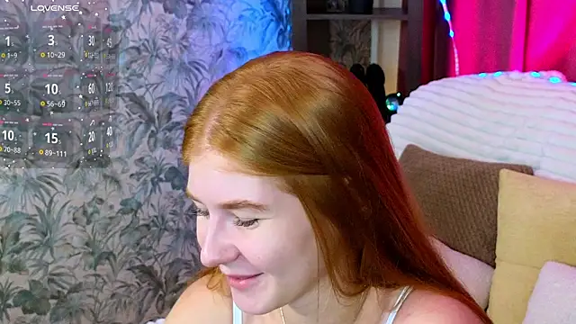 JuliaPowers  online show from September 26, 3:57 am