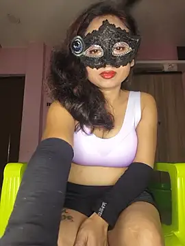 Snapshot of yours_sugar_babe chatting on July 9, 6:18 pm yours sugar babe online show from July 9, 6:18 pm