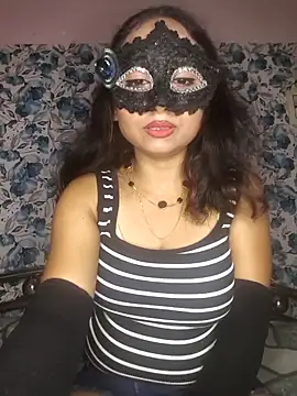 Snapshot of yours_sugar_babe chatting on April 23, 10:33 am yours sugar babe online show from April 23, 10:33 am