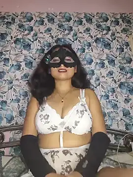 Snapshot of yours_sugar_babe chatting on July 3, 11:50 am yours sugar babe online show from July 3, 11:50 am