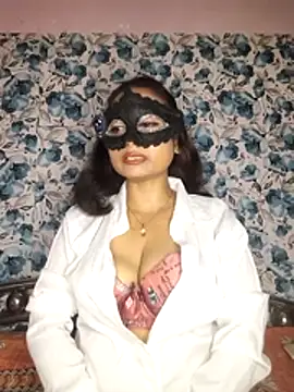 Snapshot of yours_sugar_babe chatting on June 17, 10:36 am yours sugar babe online show from June 17, 10:36 am