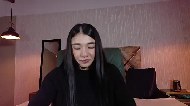Snapshot of Aurora_jones11 chatting on October 15, 1:37 am Aurora jones11 online show from October 15, 1:37 am