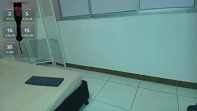 Snapshot of Eryx_Eriscor chatting on October 15, 1:41 pm Eryx Eriscor online show from October 15, 1:41 pm