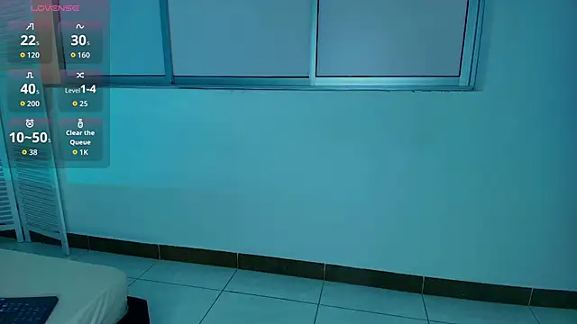 Snapshot of Eryx_Eriscor chatting on October 17, 2:41 pm Eryx Eriscor online show from October 17, 2:41 pm