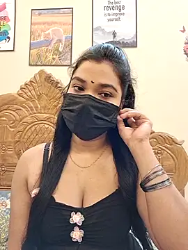 Snapshot of ariya-03 chatting on October 1, 5:23 am ariya-03 online show from October 1, 5:23 am