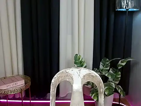 Kiethmadison Miller online show from October 14, 9:43 am