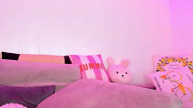 RileyNox online show from April 14, 4:28 am