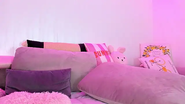 RileyNox online show from April 15, 4:07 am