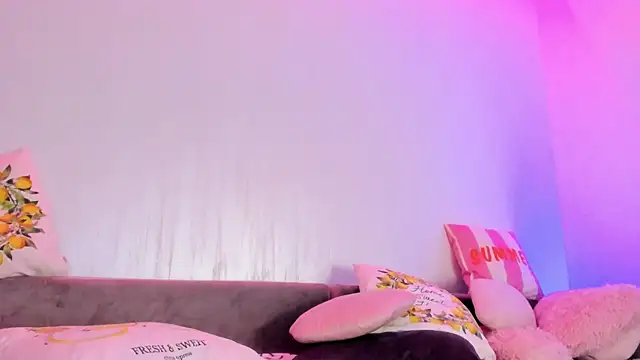 RileyNox online show from January 7, 9:31 pm