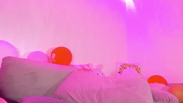 RileyNox online show from April 25, 4:04 am