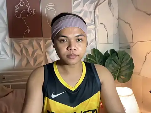 Snapshot of Sassy_lenarxx chatting on March 29, 1:13 pm Sassy lenarxx online show from March 29, 1:13 pm
