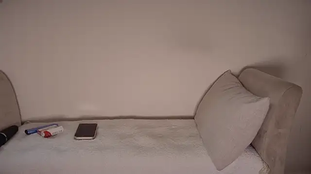 Snapshot of Petite36 chatting on July 21, 7:10 am Petite36 online show from July 21, 7:10 am