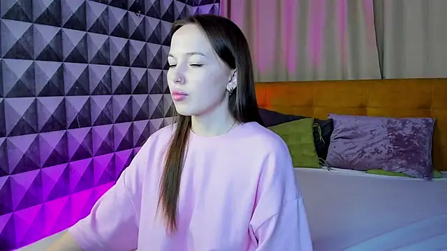 Snapshot of Maria_Solis chatting on October 19, 11:18 pm Maria Solis online show from October 19, 11:18 pm