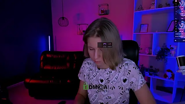 gloria bubble online show from February 10, 9:03 pm