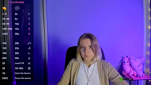 gloria bubble online show from October 15, 7:00 pm