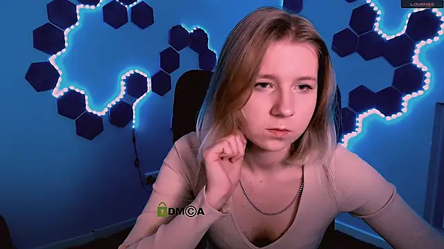 gloria bubble online show from November 22, 10:47 am