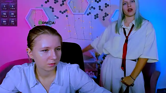 gloria bubble online show from November 11, 8:36 pm