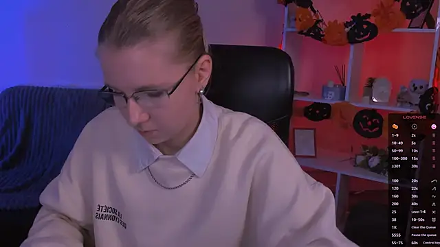 gloria bubble online show from November 1, 7:52 pm