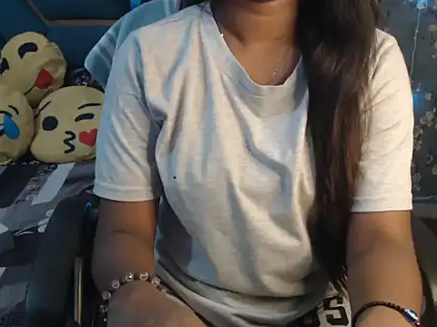 Snapshot of hot_riaa25 chatting on October 18, 5:48 pm hot riaa25 online show from October 18, 5:48 pm