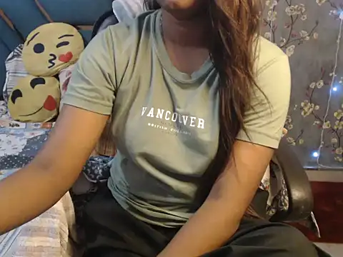 Snapshot of hot_riaa25 chatting on October 26, 5:35 pm hot riaa25 online show from October 26, 5:35 pm