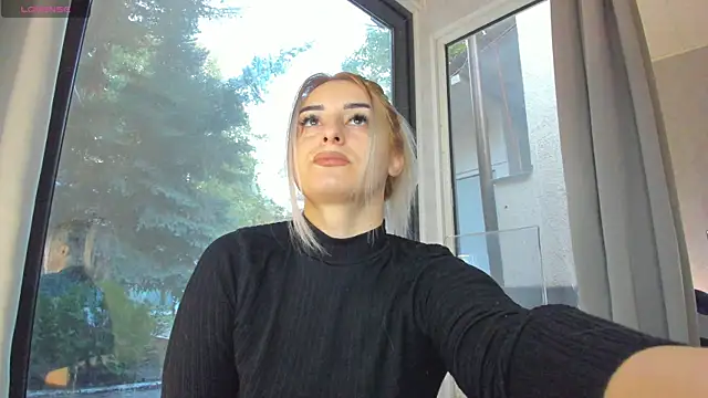 Ella Vee online show from October 5, 4:25 am