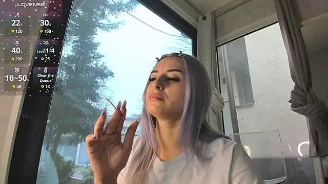 Snapshot of Ella_Vee chatting on February 14, 6:46 am Ella Vee online show from February 14, 6:46 am