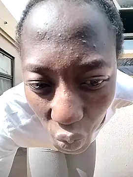Melanin2002 online show from May 9, 11:13 am