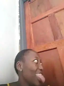 Melanin2002 online show from April 9, 9:37 am