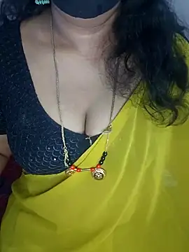 luci-queen online show from May 24, 6:08 pm