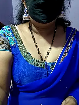 luci-queen online show from October 12, 6:31 pm