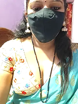 luci-queen online show from September 16, 5:08 am