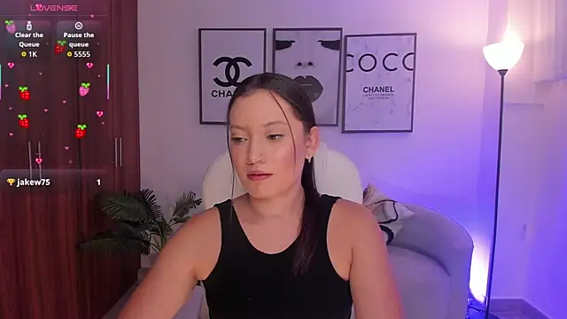 nylaa rose online show from September 16, 6:53 pm
